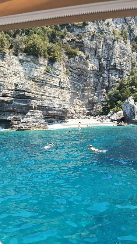 WhatsApp Image 2025-10-03 at 11.47.42(4)